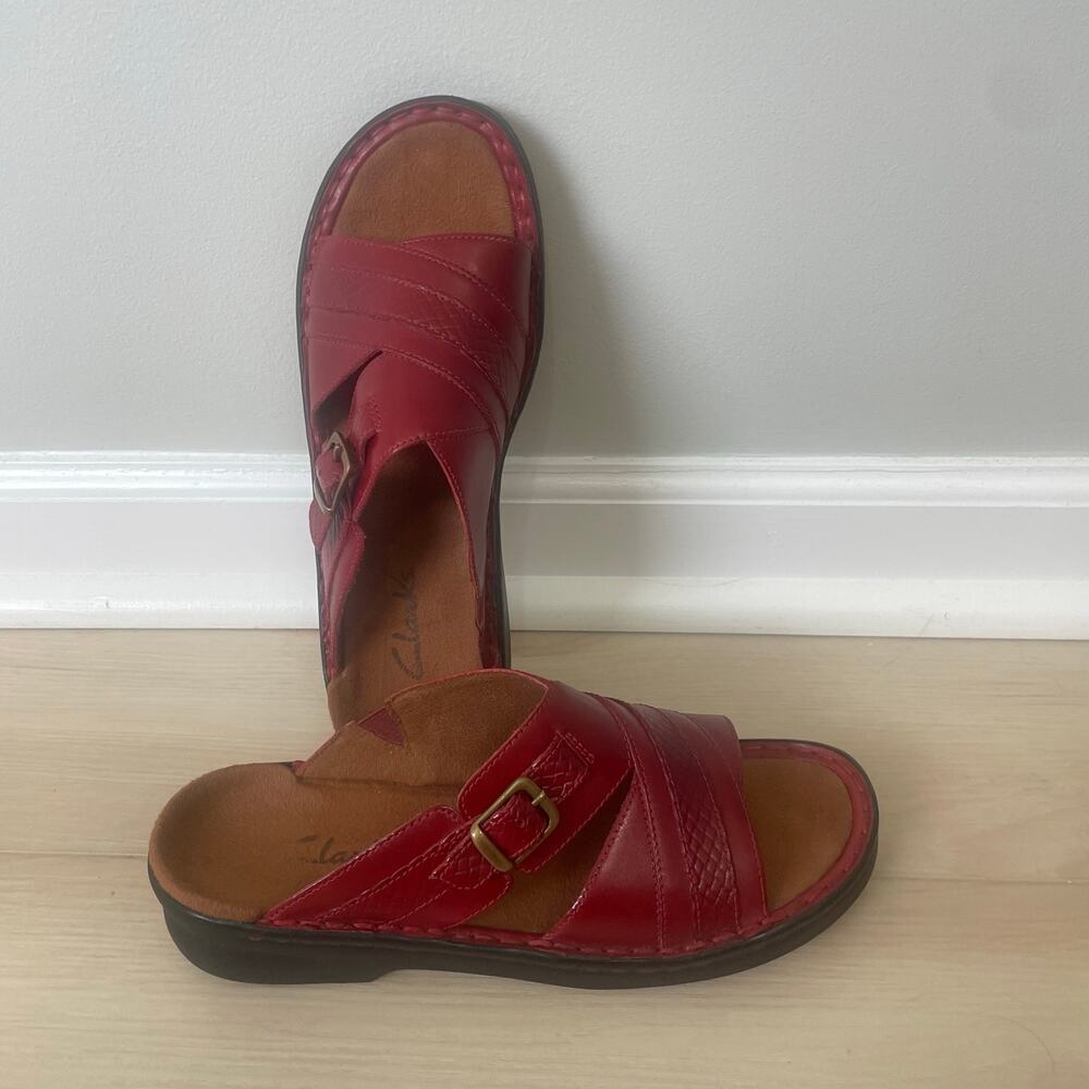 Clarks Women’s Red Leather Comfort Slide Sandals Size 7M